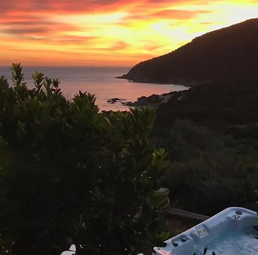 Sardinia Seaview&spapool Villa *